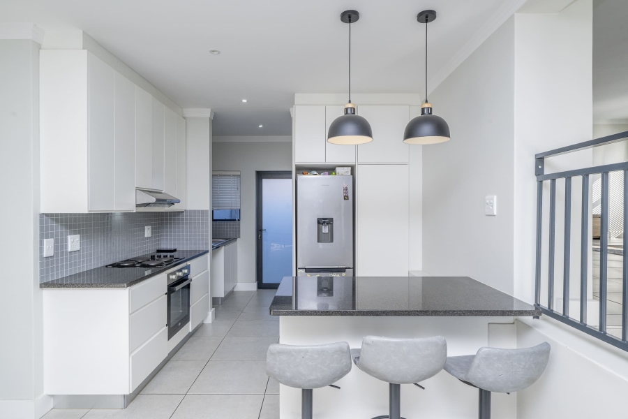3 Bedroom Property for Sale in Protea Heights Western Cape